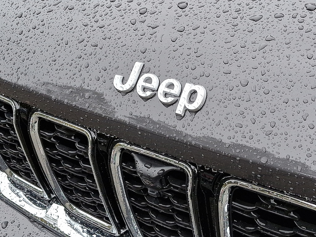 New 2025 Jeep Grand Cherokee Limited 4x4 Sport Utility