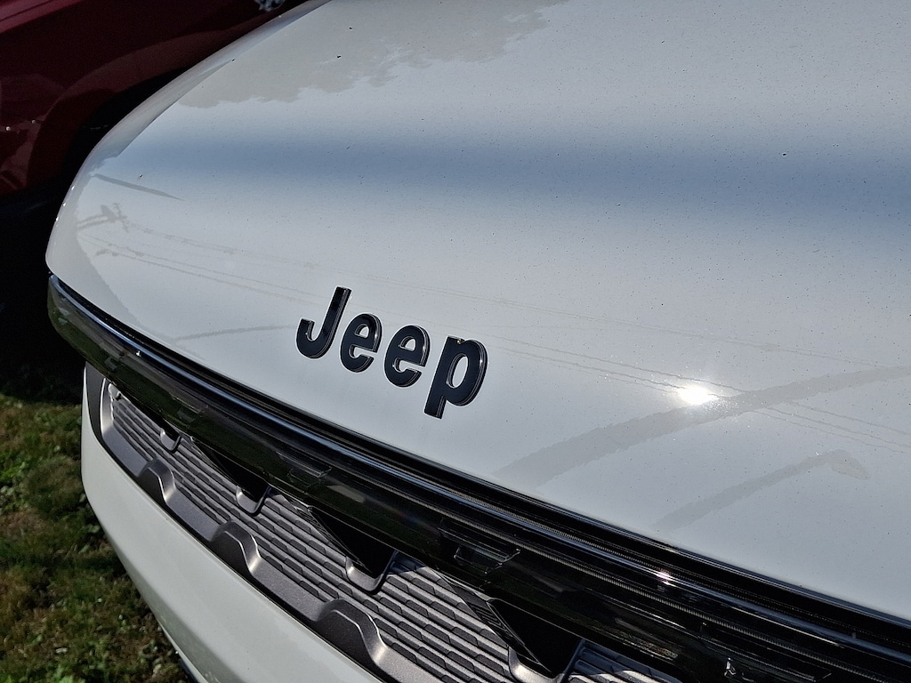 New 2026 Jeep Grand Wagoneer 4x4 Sport Utility
