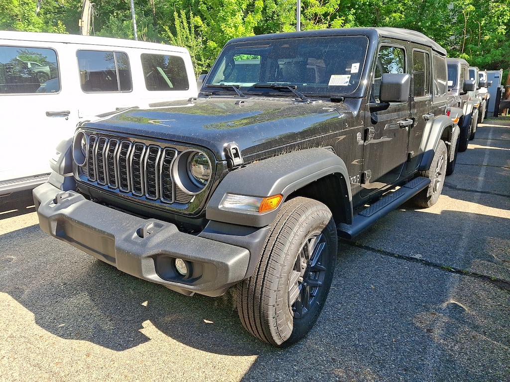 New 2026 Jeep Wrangler 4-DOOR SPORT S Sport Utility