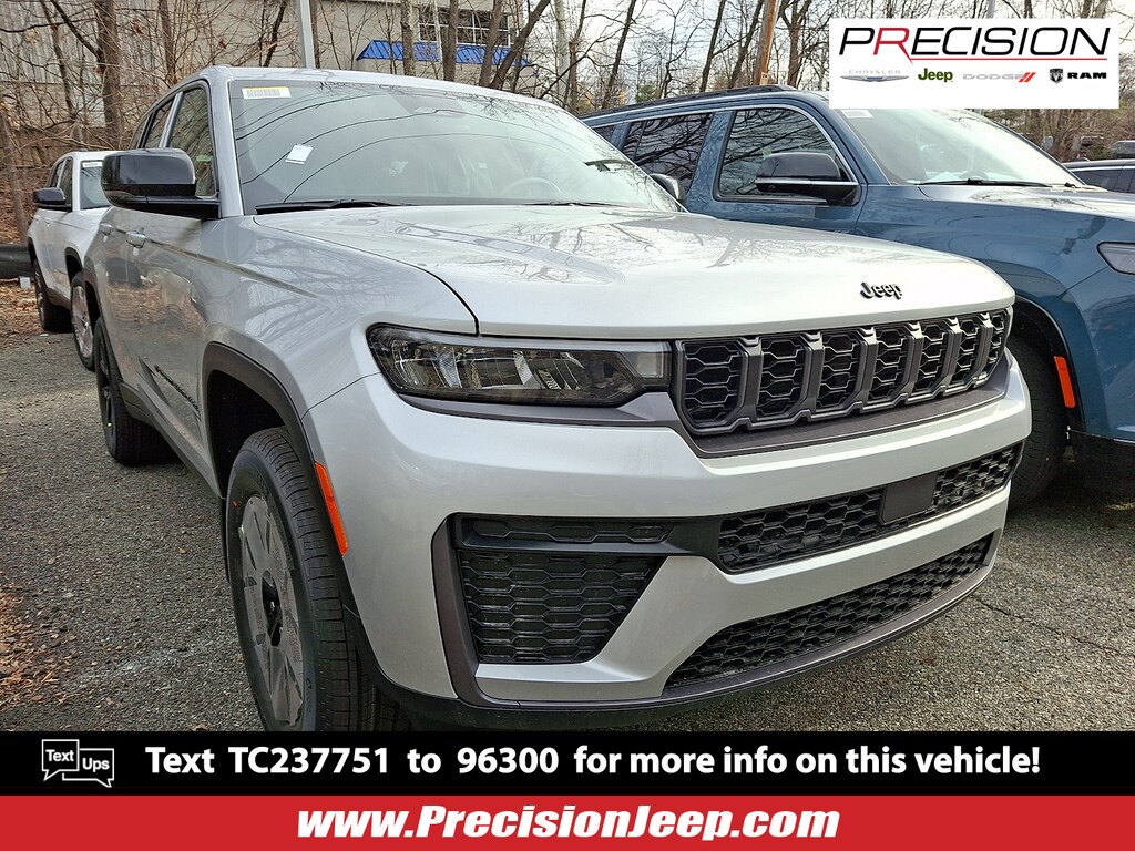 New 2026 Jeep Grand Cherokee Altitude 4x4 Sport Utility