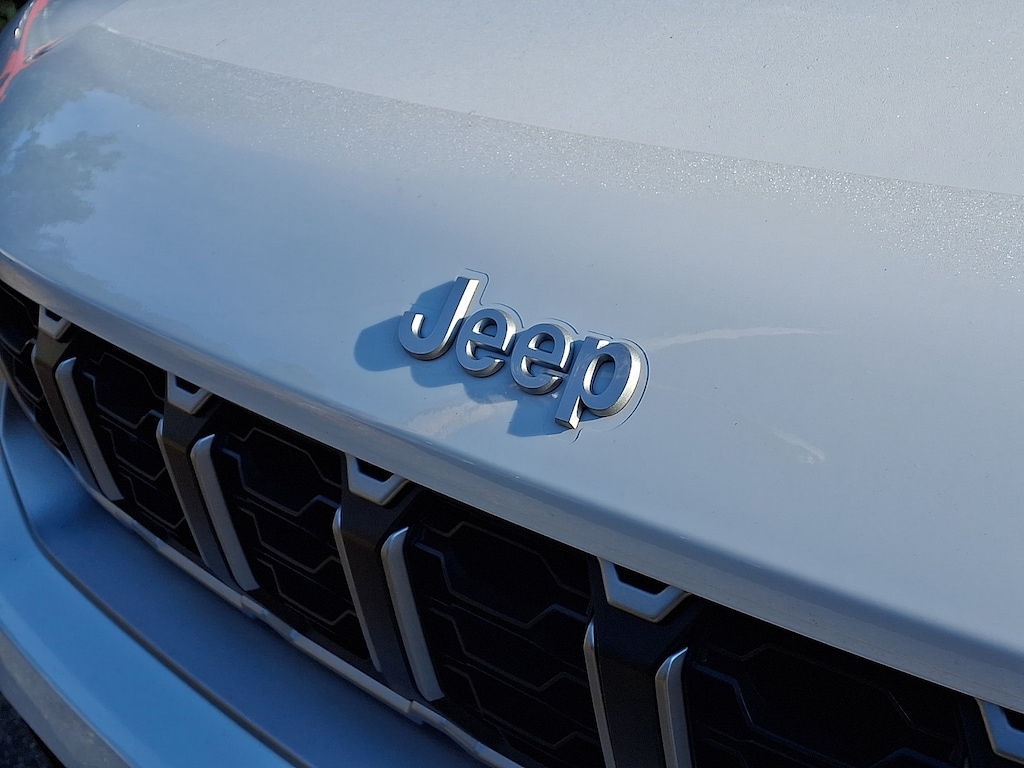 New 2026 Jeep Grand Cherokee Limited 4x4 Sport Utility