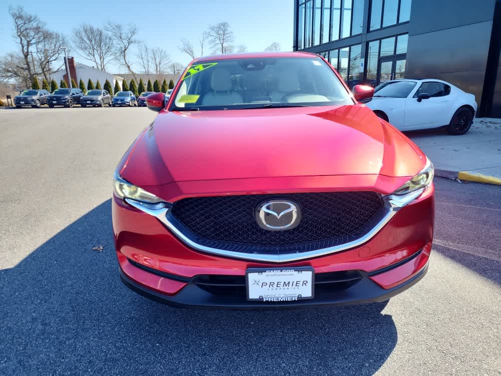 2017 Mazda CX-5 Grand Touring photo 2