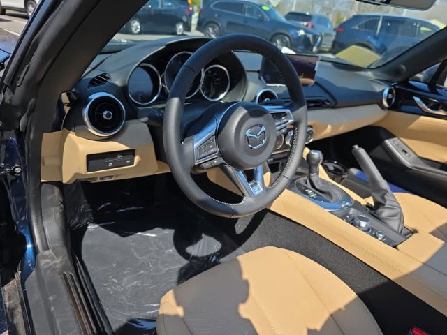 2026 Mazda MX-5 GT - Photo 18