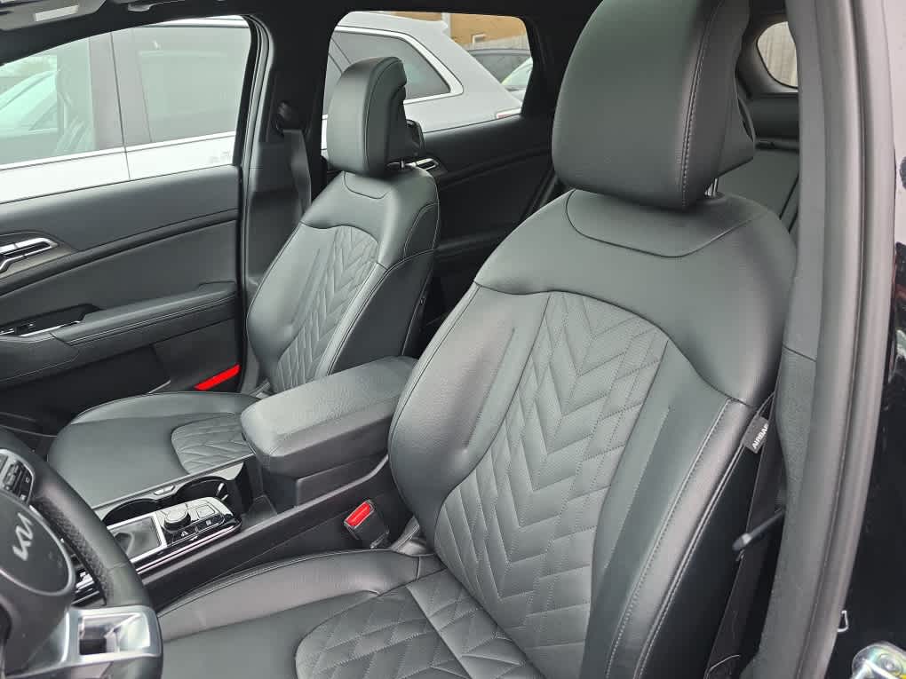 2024 Kia Sportage X-Line photo 3