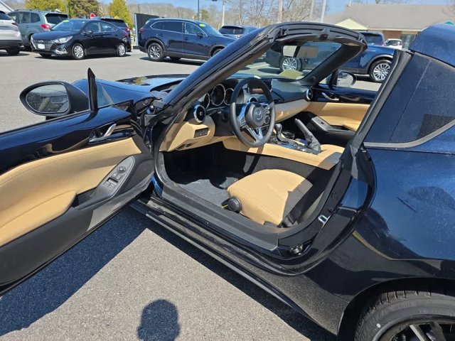 2026 Mazda MX-5 GT - Photo 17