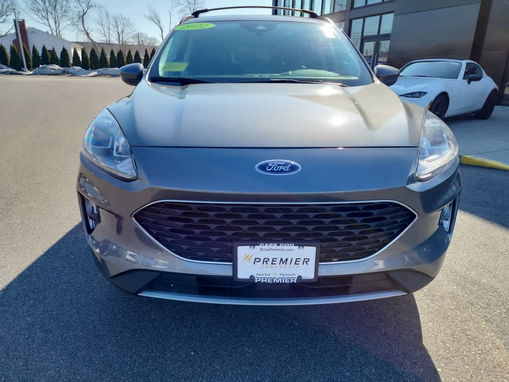 2022 Ford Escape SEL photo 3