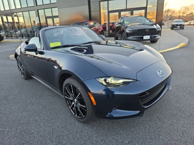 2025 Mazda MX-5 Miata Grand Touring - Photo 11