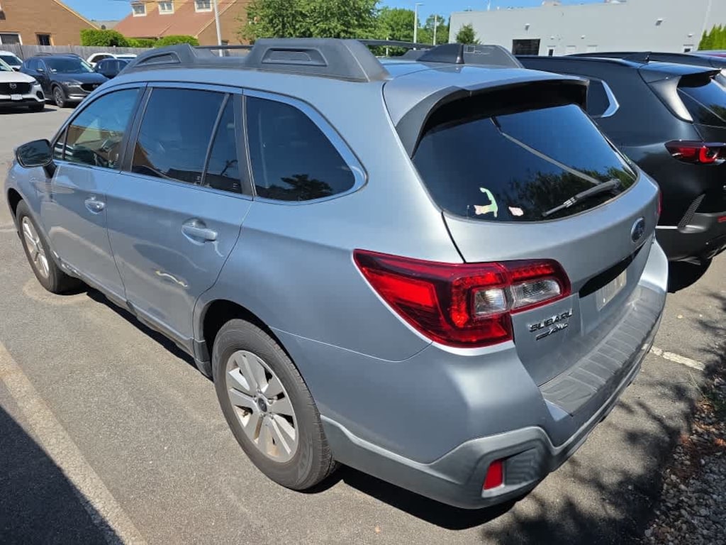 Used 2018 Subaru Outback 2.5i Premium with SUV