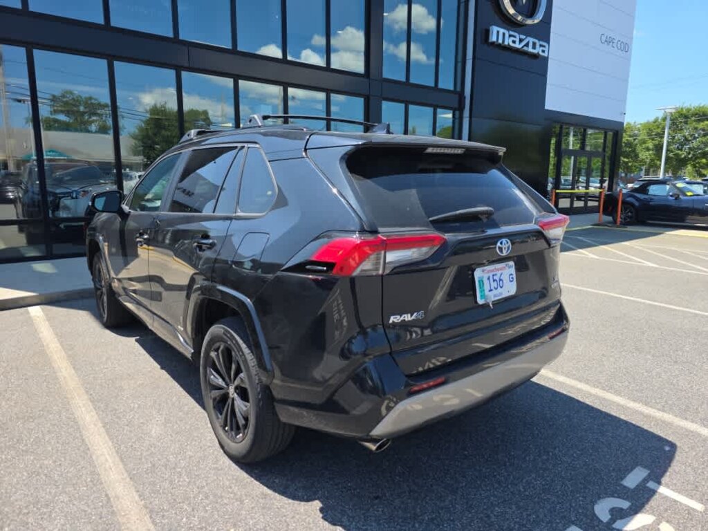 Used 2022 Toyota RAV4 Hybrid SE SUV