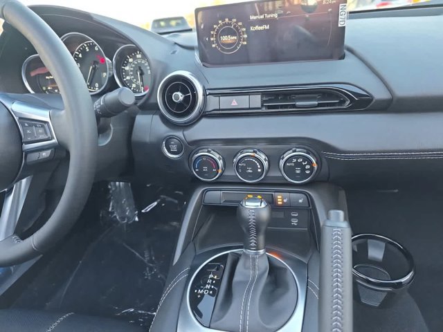 2025 Mazda MX-5 Miata Grand Touring - Photo 24