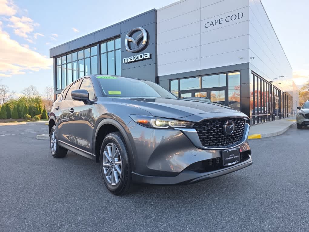 2022 Mazda CX-5 2.5 S Preferred photo 2