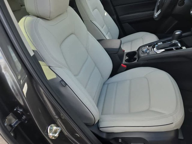 2025 Mazda CX-5 S Preferred package - Photo 22