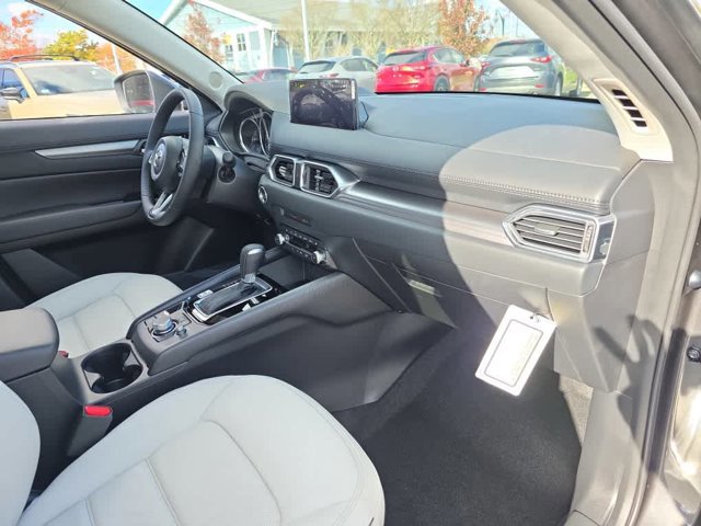 2025 Mazda CX-5 S Preferred package - Photo 21