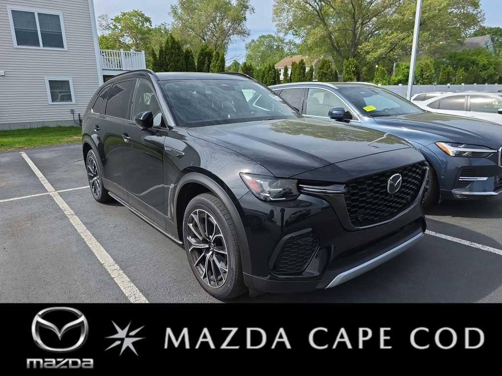 2025 Mazda CX-70's photo