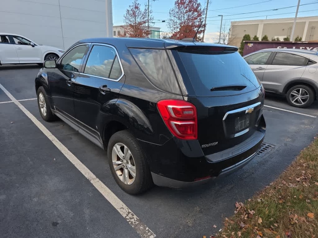 Used 2017 Chevrolet Equinox LS SUV