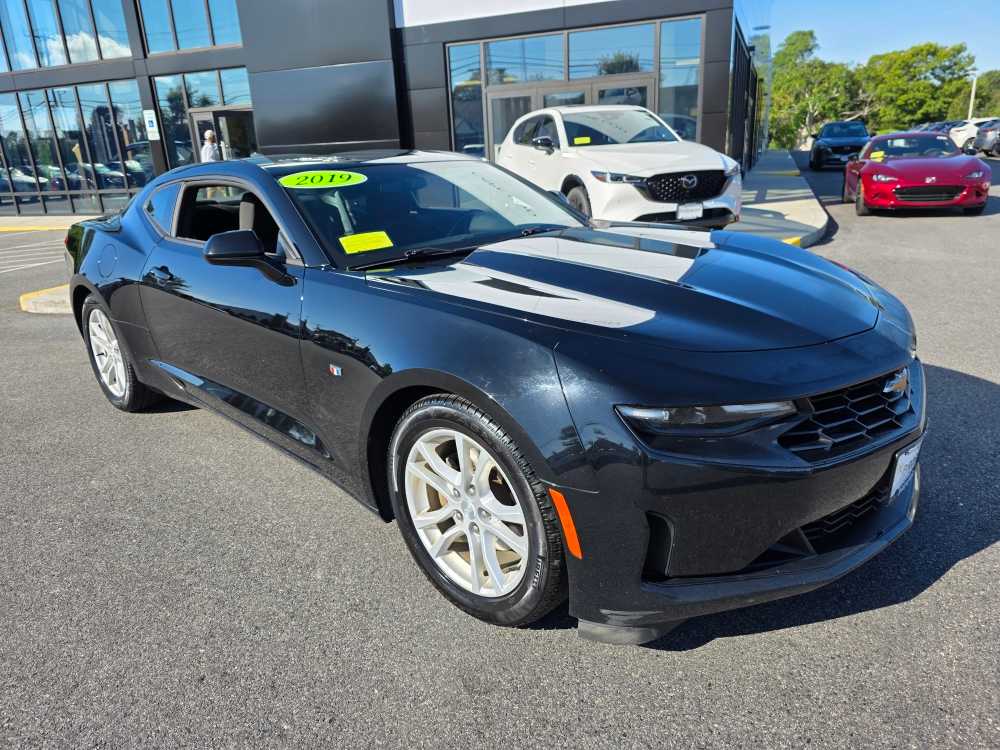 2019 Chevrolet Camaro 1LS photo 4