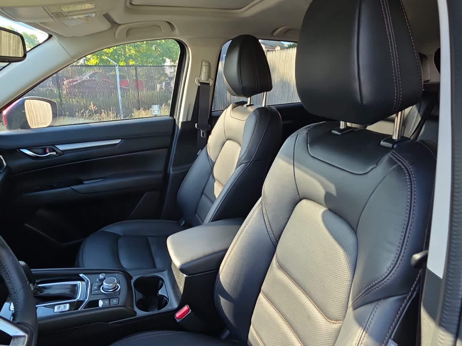 2023 Mazda CX-5 2.5 S Preferred photo 3