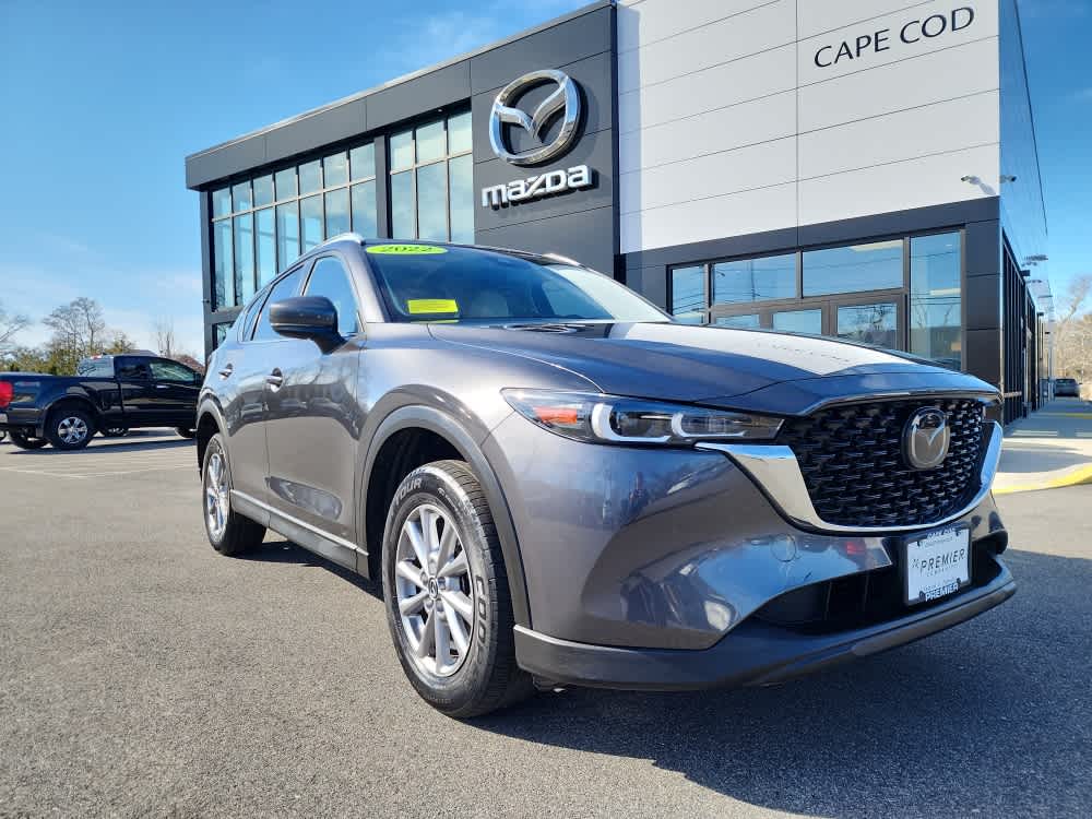 2022 Mazda CX-5 2.5 S Preferred photo 2