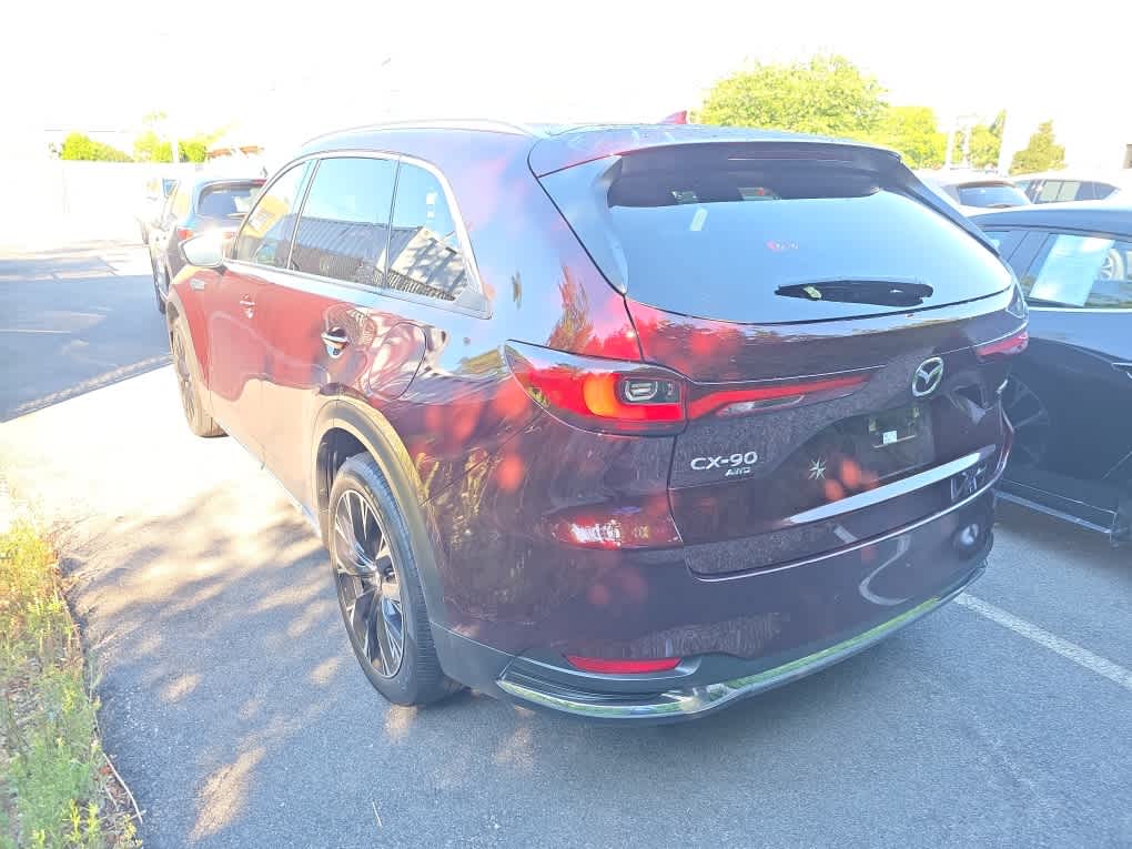 2024 Mazda CX-90 Plug-in Hybrid Premium Plus photo 2
