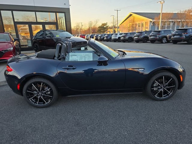 2025 Mazda MX-5 Miata Grand Touring - Photo 12
