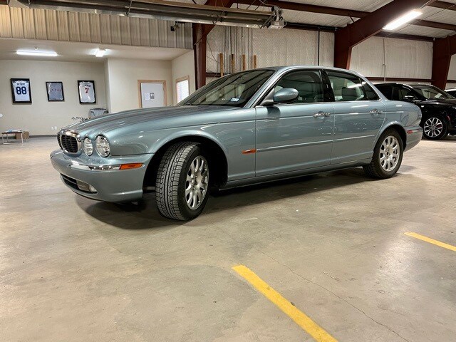 2004 Jaguar XJ 8 Base photo 4