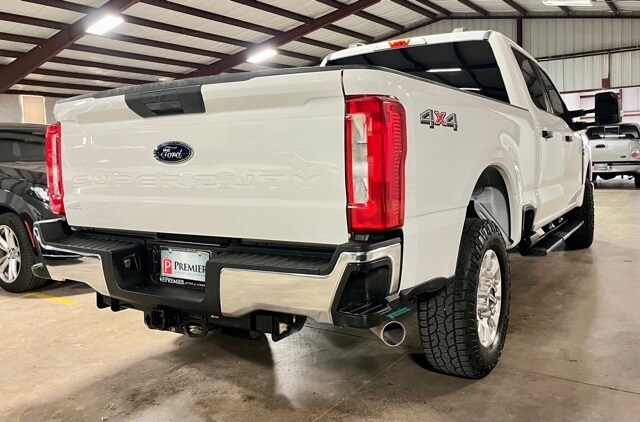 2024 Ford F-250 XLT photo 2