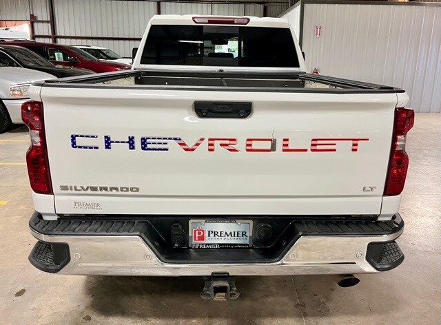 2023 Chevrolet Silverado 2500HD LT photo 3