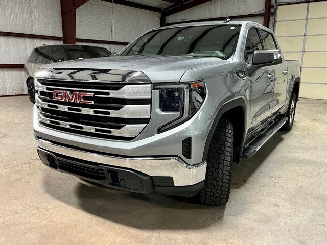 2025 Gmc Sierra 1500 SLE photo 2