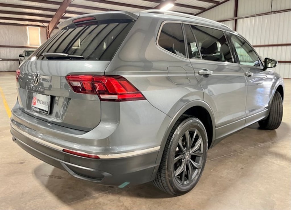 Used 2024 Volkswagen Tiguan 2.0T SE SUV