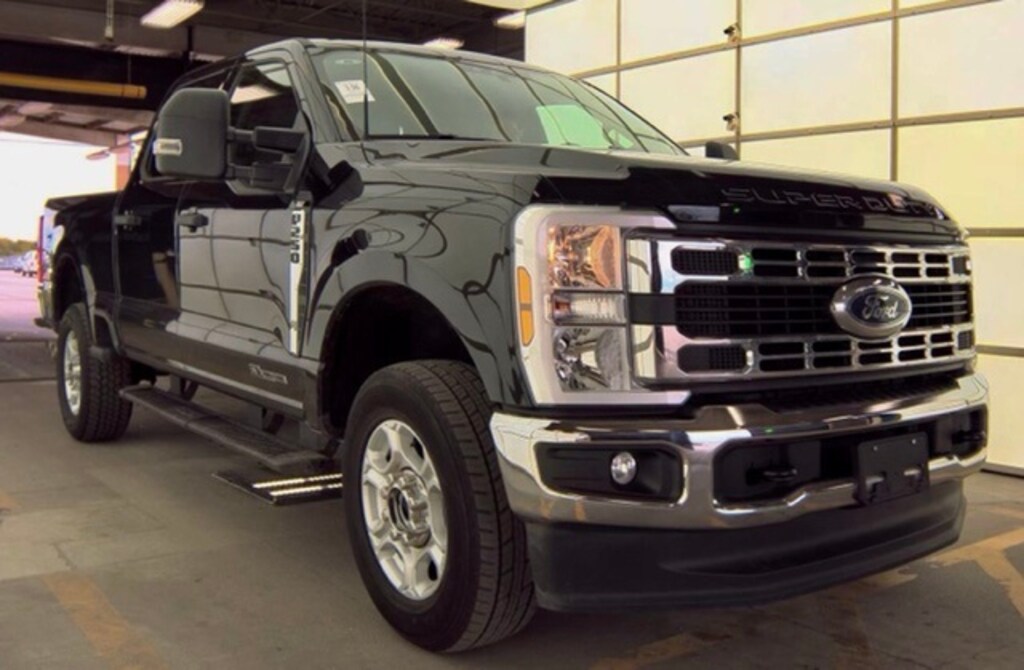 Used 2025 Ford F-250 Truck Crew Cab