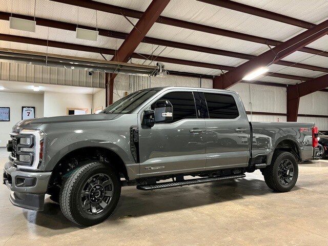 2024 Ford F-250 Lariat photo 4