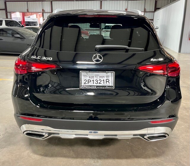 2025 Mercedes Benz GLC 300 4MATIC photo 3