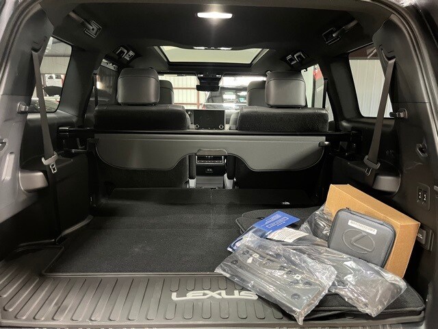 2025 Lexus GX 550 Luxury photo 3