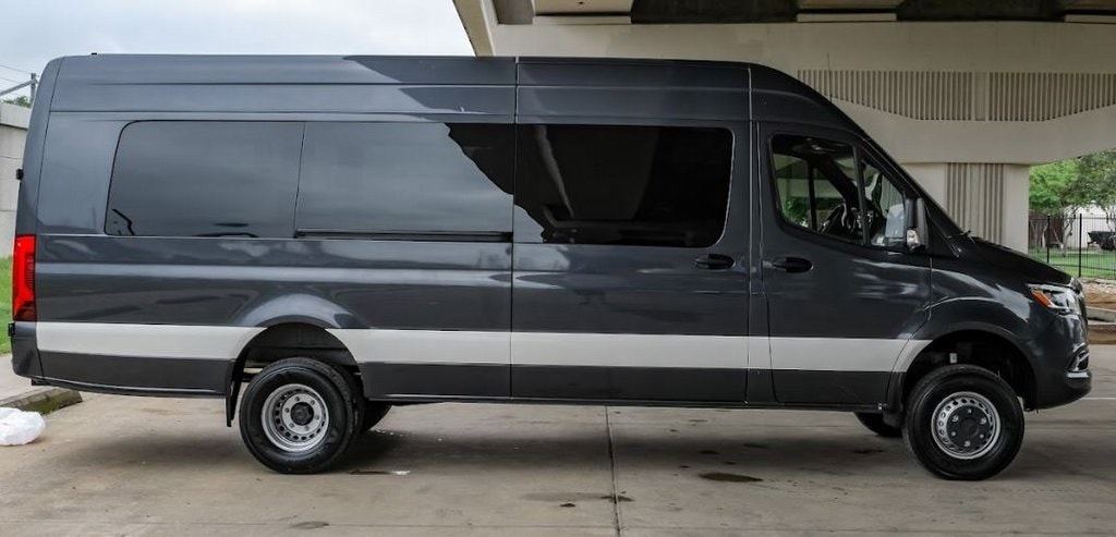 2023 Mercedes-Benz Sprinter Cargo Van Base