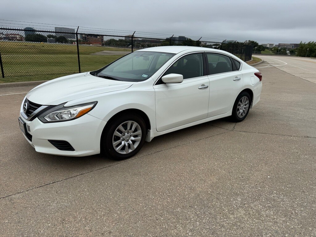 2018 Nissan Altima 2.5 S photo 2