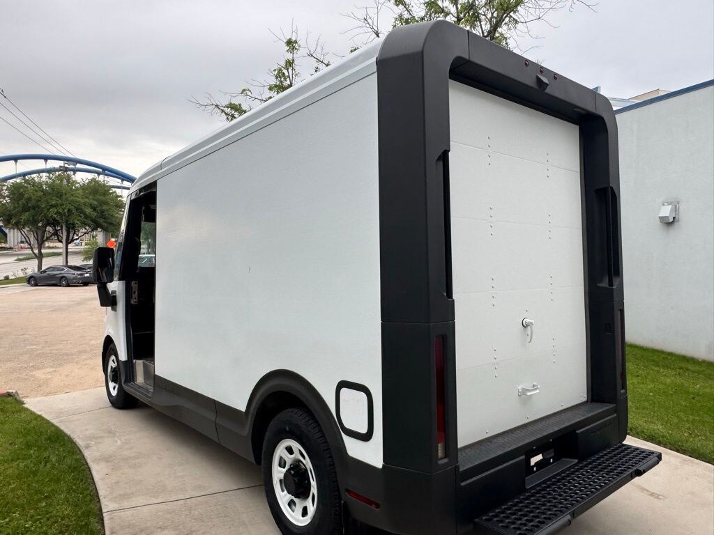 Used 2024 Brightdrop Zevo 400 AWD Cargo EV Cargo Van