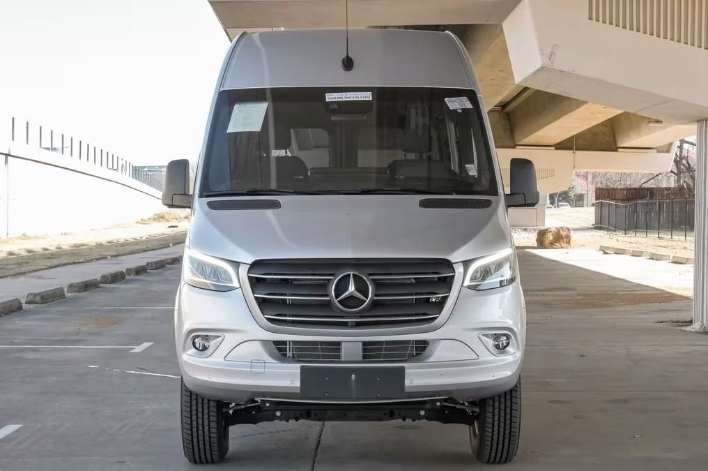2023 Mercedes-Benz Sprinter Cargo Van Base's photo