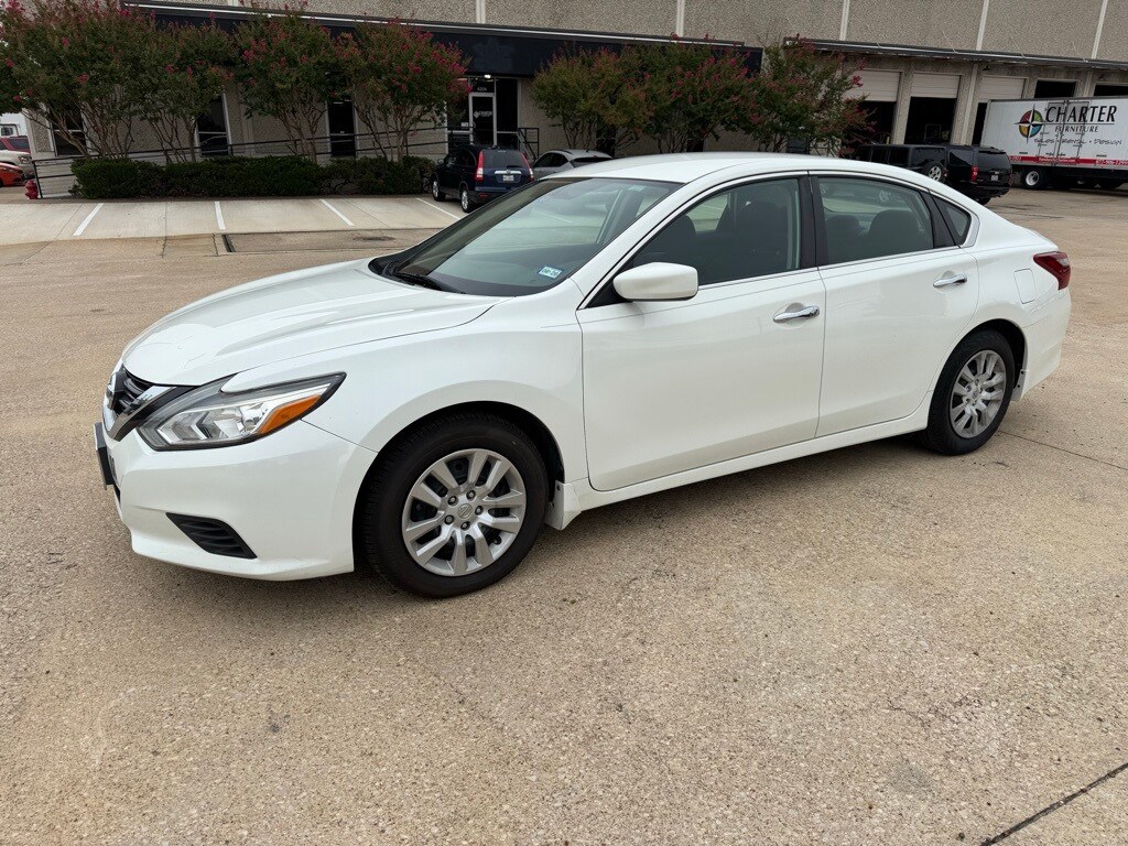 2018 Nissan Altima 2.5 S photo 2