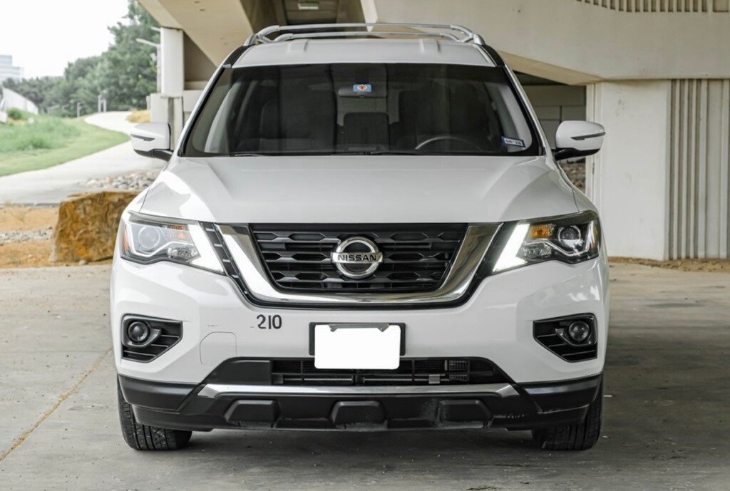 2018 Nissan Pathfinder S photo 3