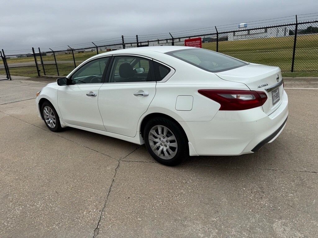 2018 Nissan Altima 2.5 S photo 3