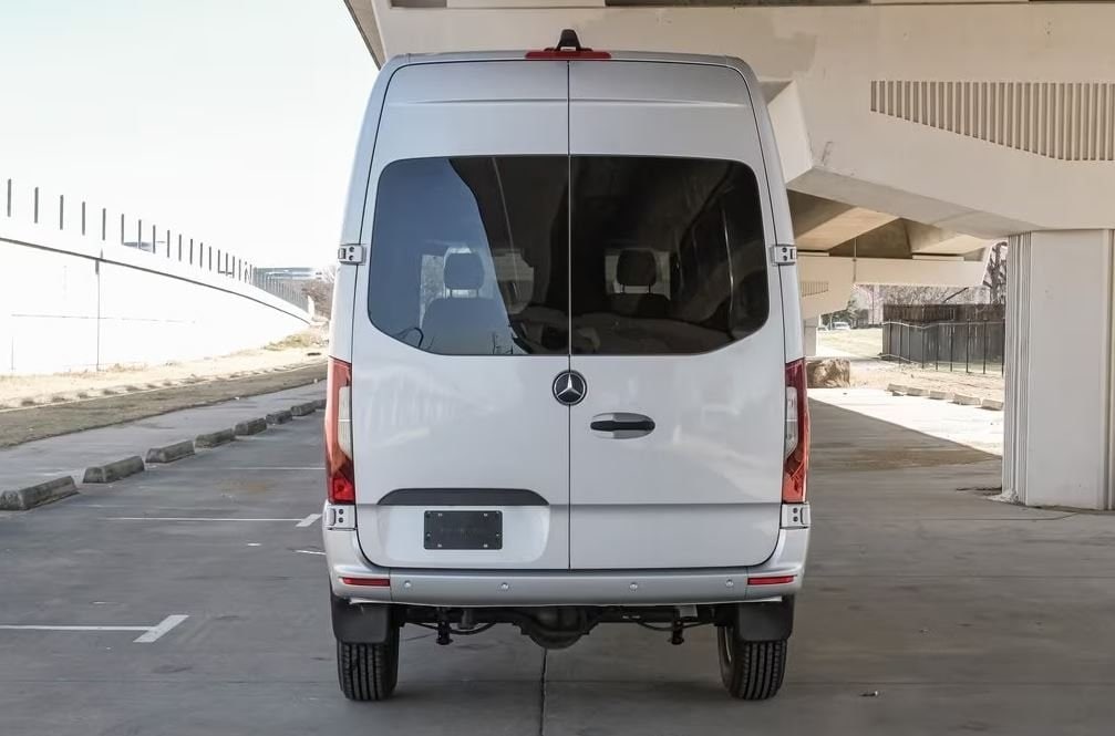 2022 Mercedes-Benz Sprinter Cargo Van Base - Photo 8