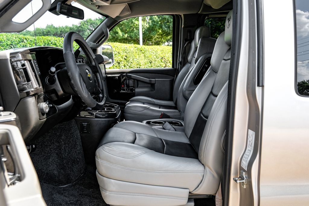 Used 2021 Chevrolet Express 3500 LS Minivan/Van