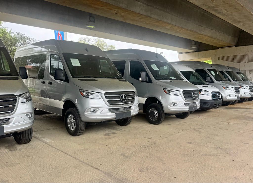 2022 Mercedes-Benz Sprinter 2500 144 WB 4x4's photo