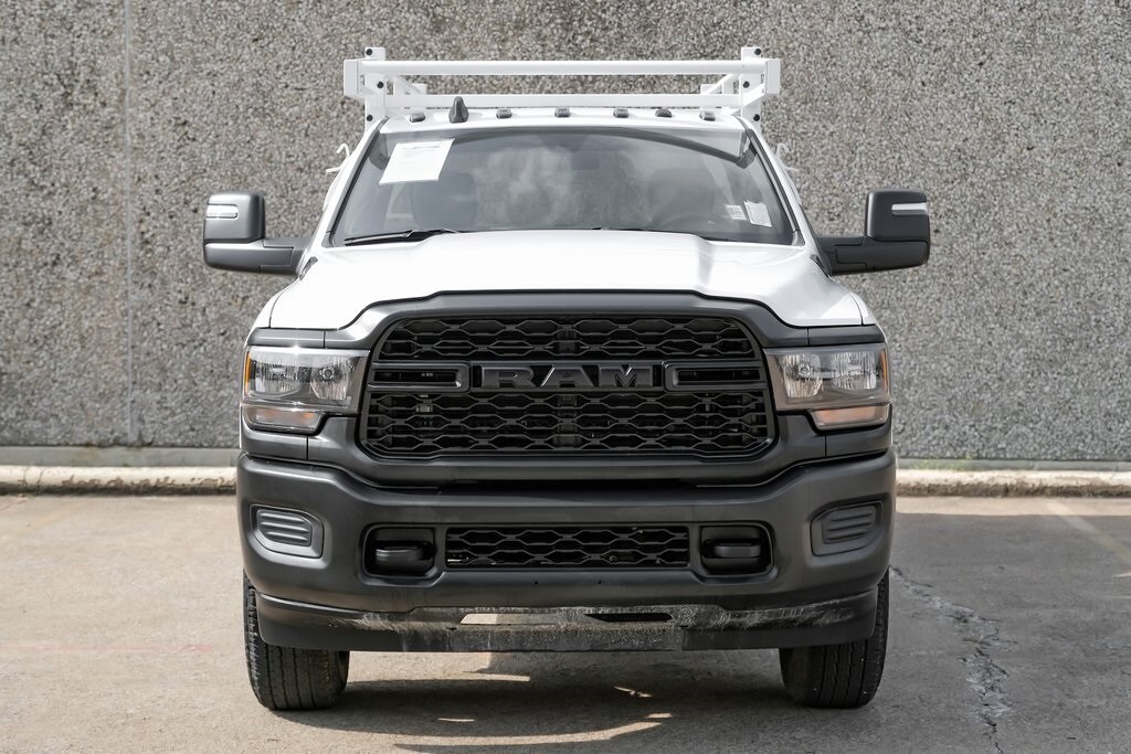 2024 Ram 3500 Tradesman photo 4
