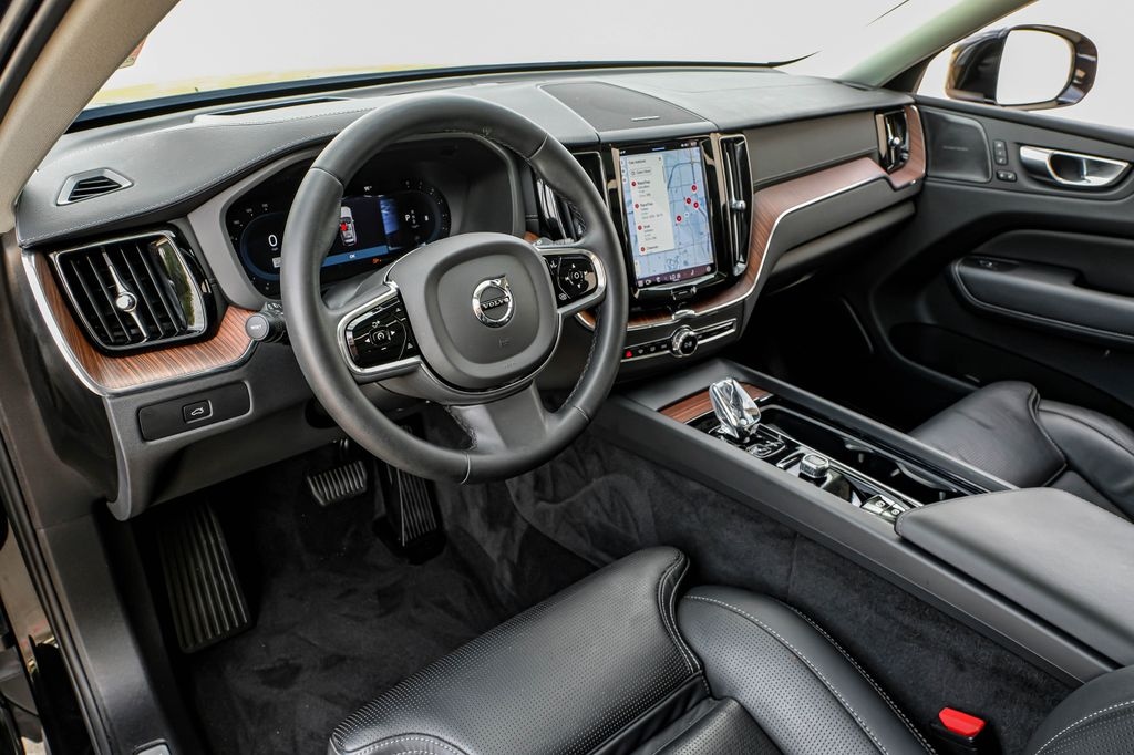 Used 2023 Volvo XC60 B6 Ultimate Bright Theme SUV