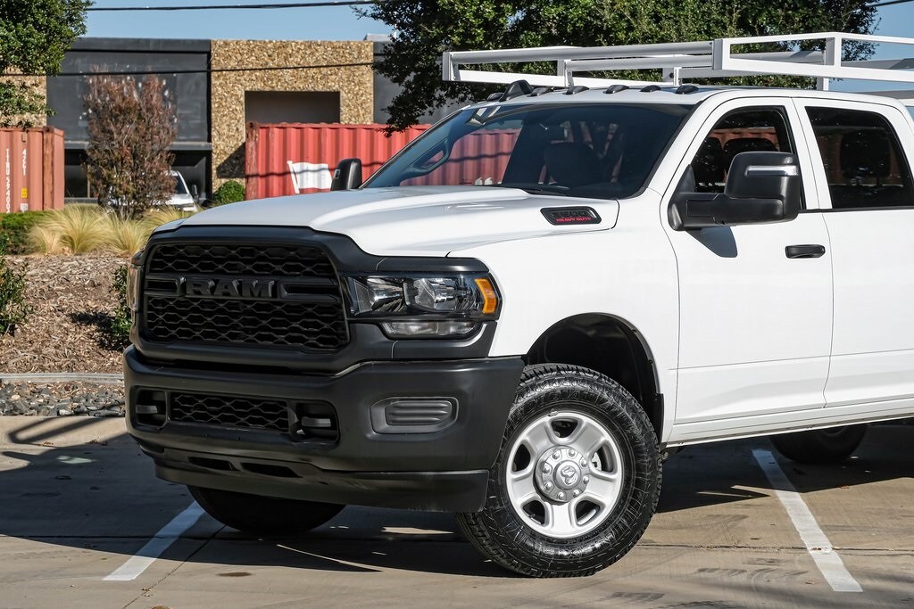 2024 Ram 3500 Tradesman photo 4