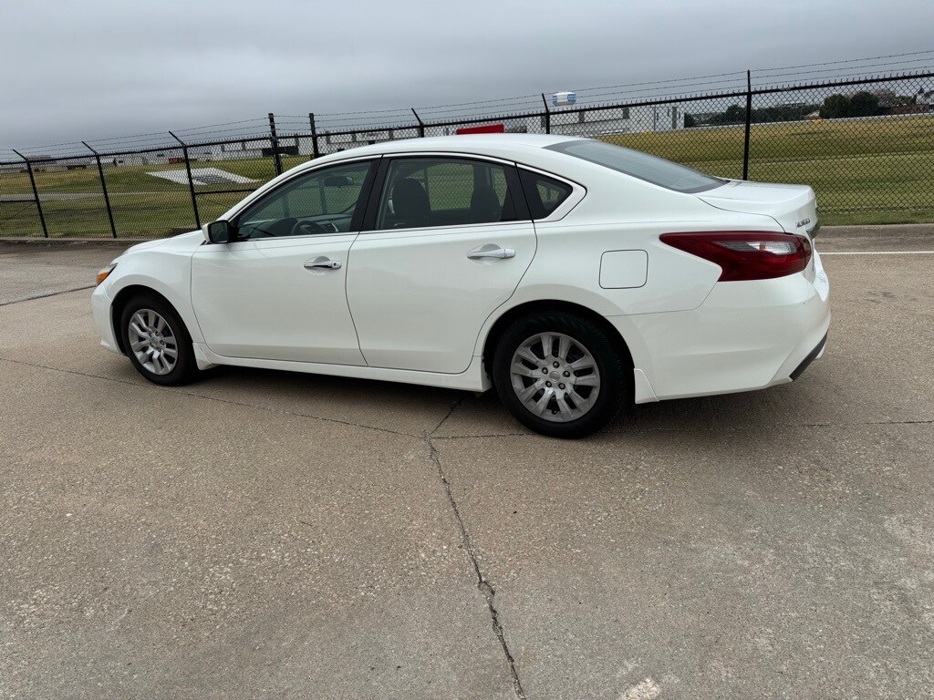 2018 Nissan Altima 2.5 S photo 3