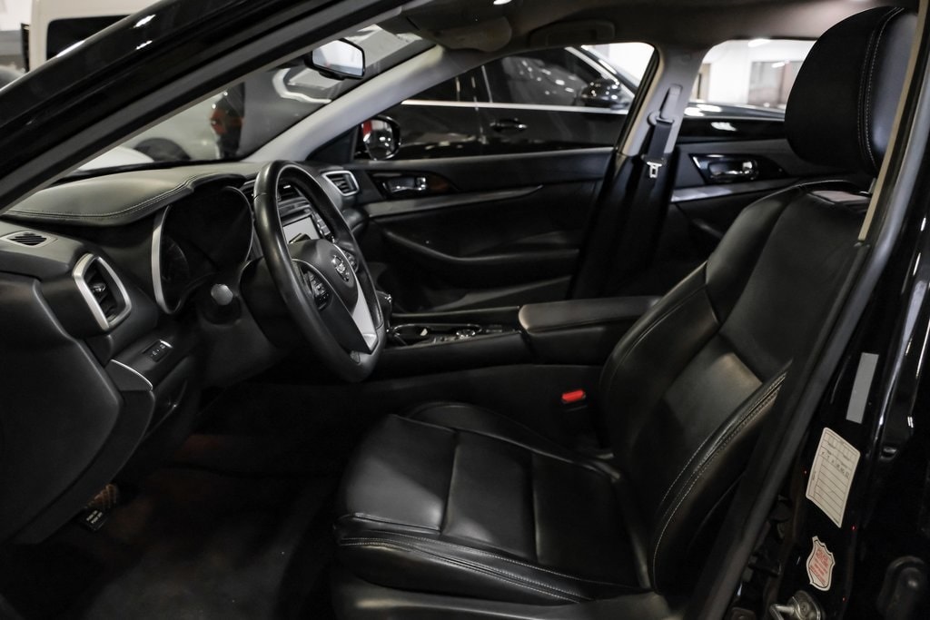 Used 2022 Nissan Maxima SV Sedan