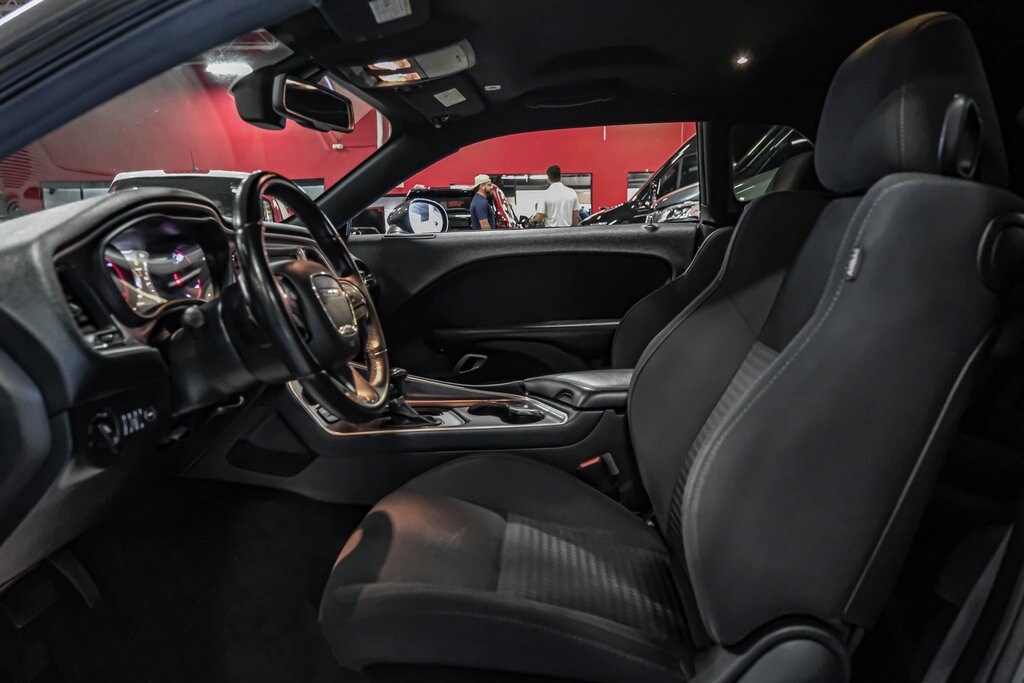 2019 Dodge Challenger GT photo 3