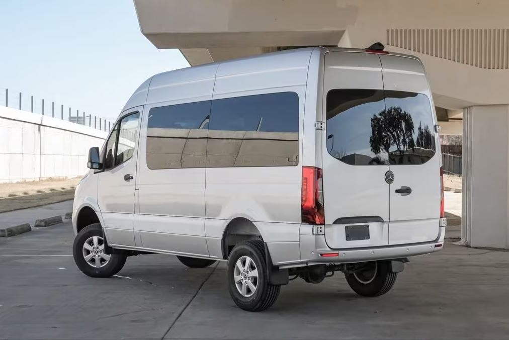 2022 Mercedes-Benz Sprinter 2500 144 WB 4x4's photo